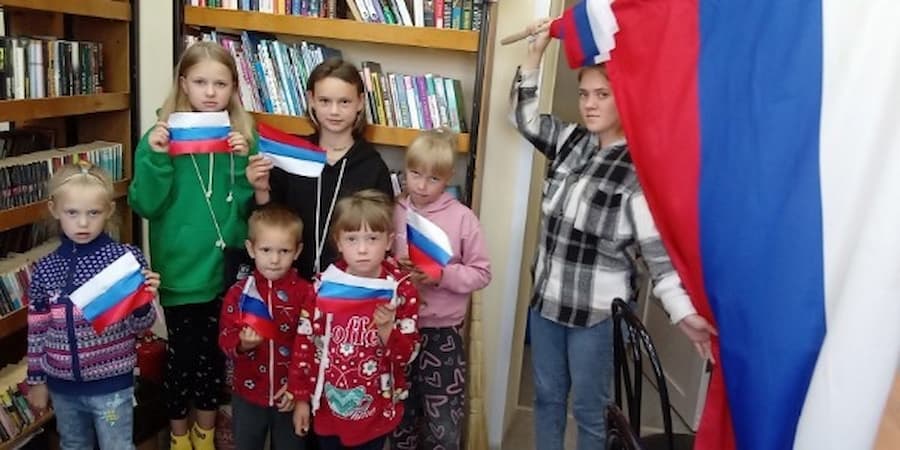 22 августа в России отмечается День Государственного флага