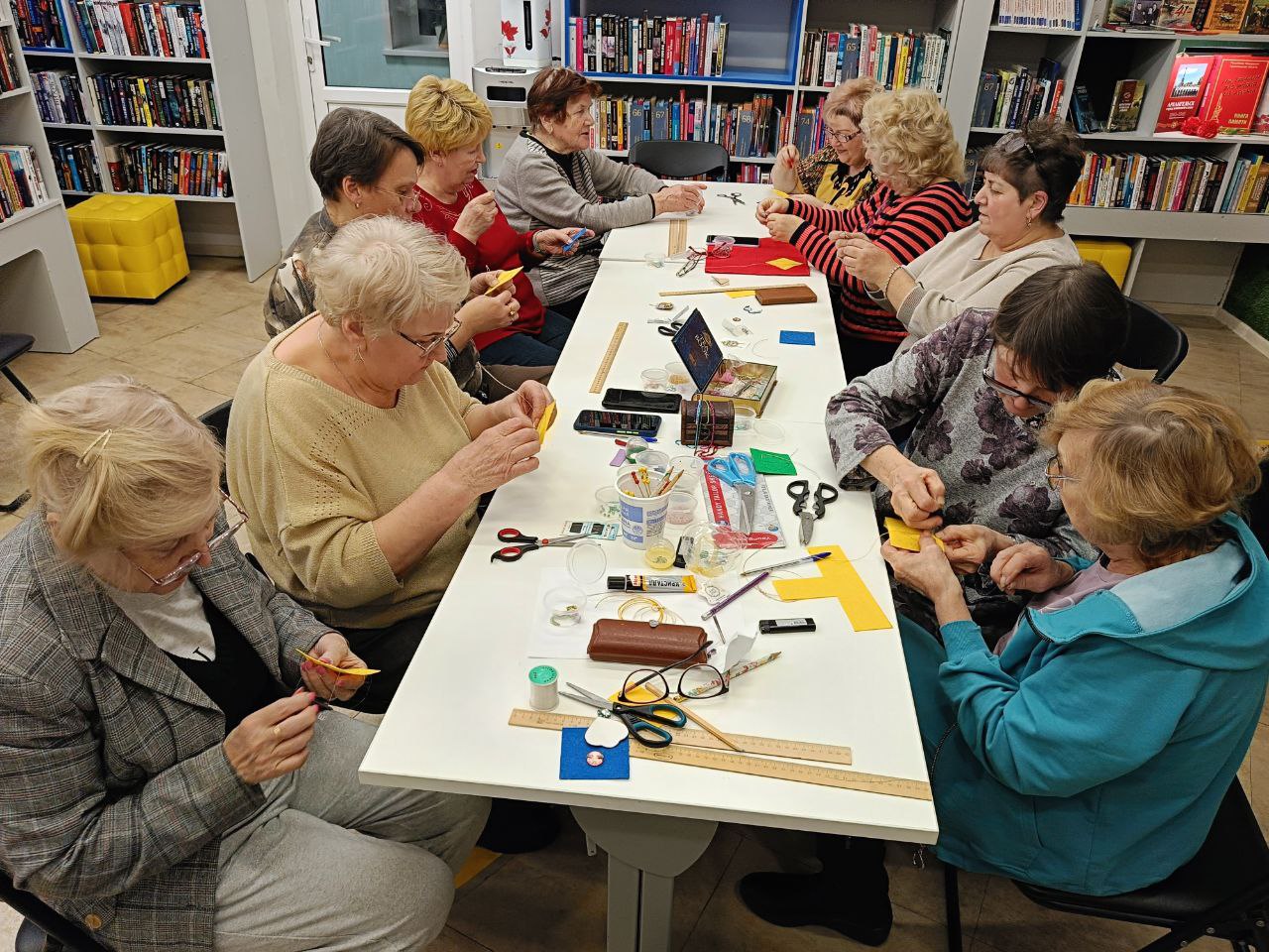 Мастер-класс "Брошь Василиса" в рамках клуба "Василисы". 1 этап.