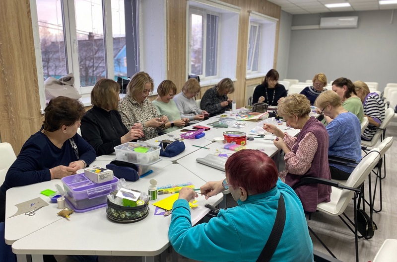 Мастер-класс по изготовлению тематической броши &laquo;Космический талисман&raquo;