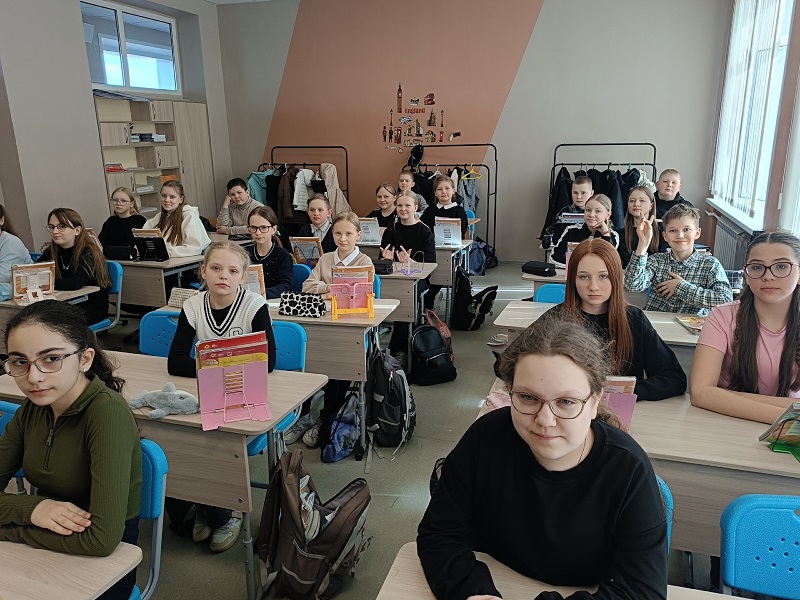 Краеведческая беседа с элементами игры "Прогулка по улицам Няндомы".