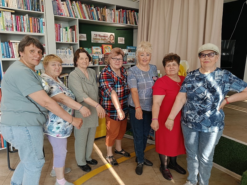 Мастер -класс "Плетение браслета из бусин и бисера".