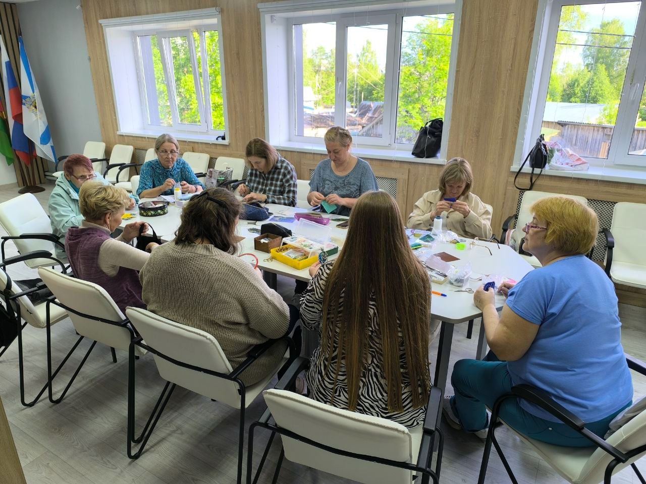 Мастер-класс по созданию изысканной броши в виде павлина.