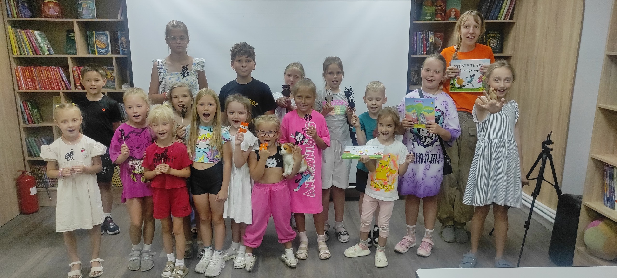 Игровое представление "Про Буратино, Мальвину и театр...".