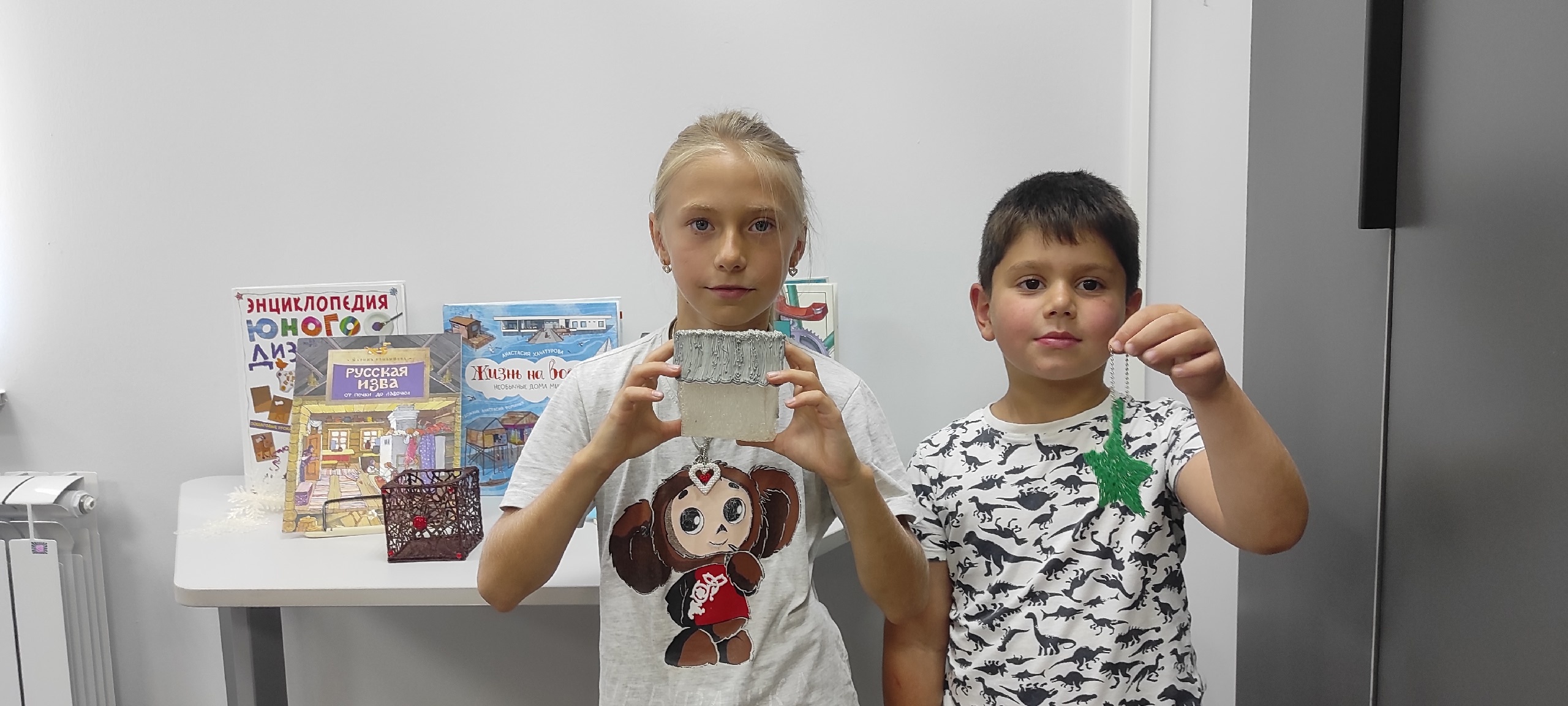 В детской библиотеке прошёл мастер-класс по моделированию 3D-ручкой "Домик"!