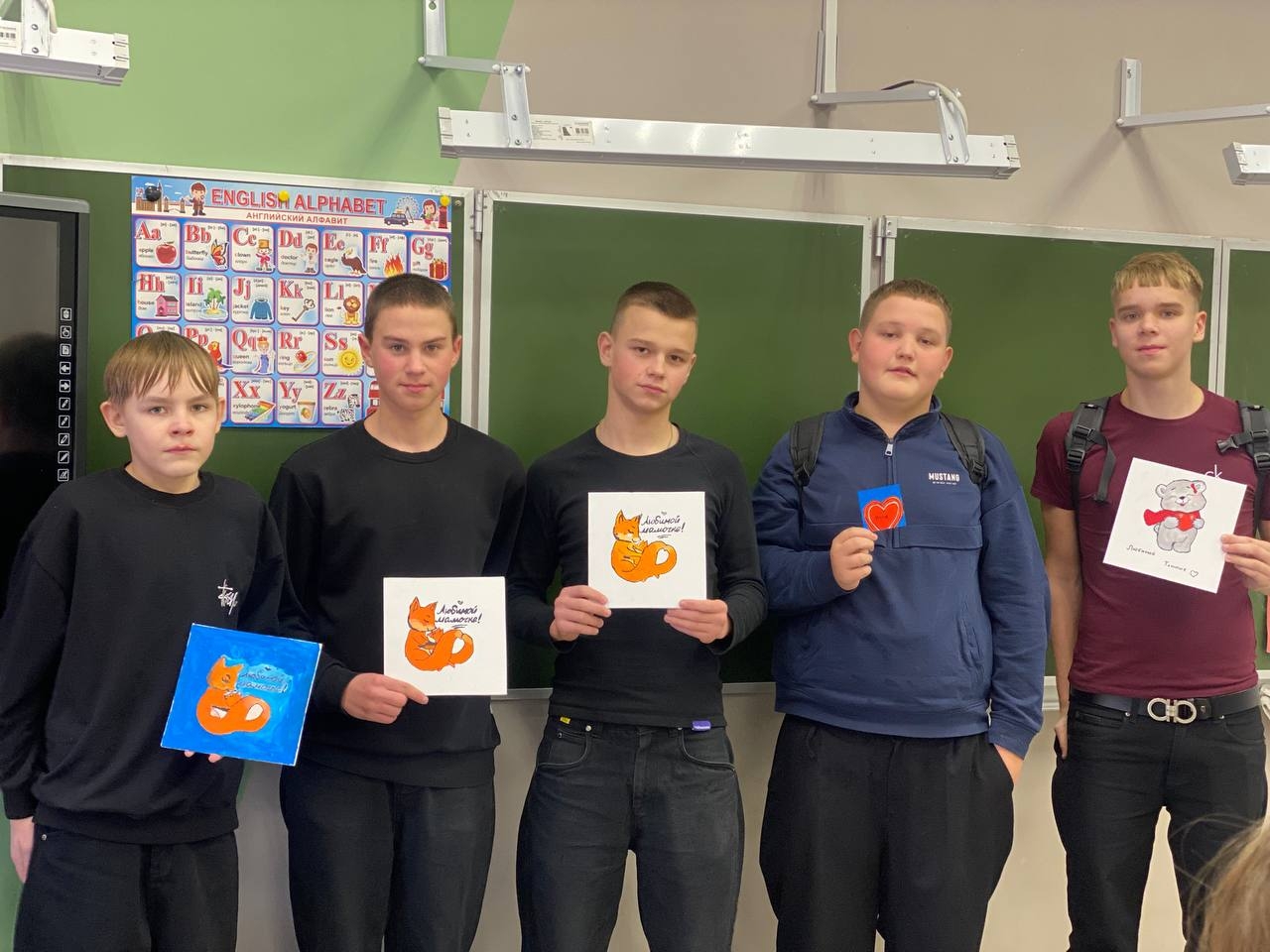 Мастер - класс по рисованию на холстах для учащихся МБОУ СШ №7 г. Няндома.