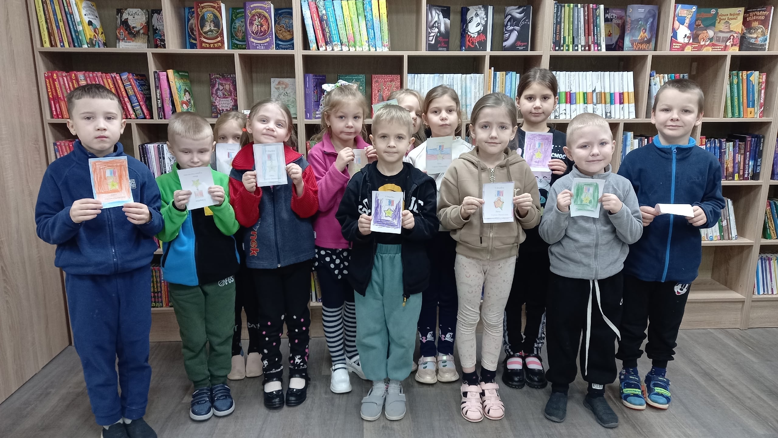 Патриотический час для ребятишек из детского сада Мой любимый "Огонёк".